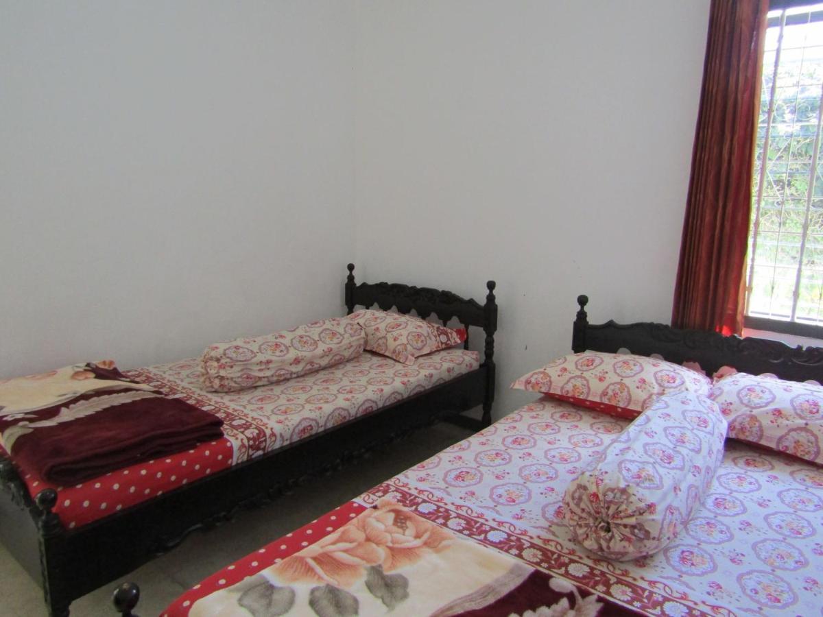 Hotel Pantes Sarangan Kültér fotó