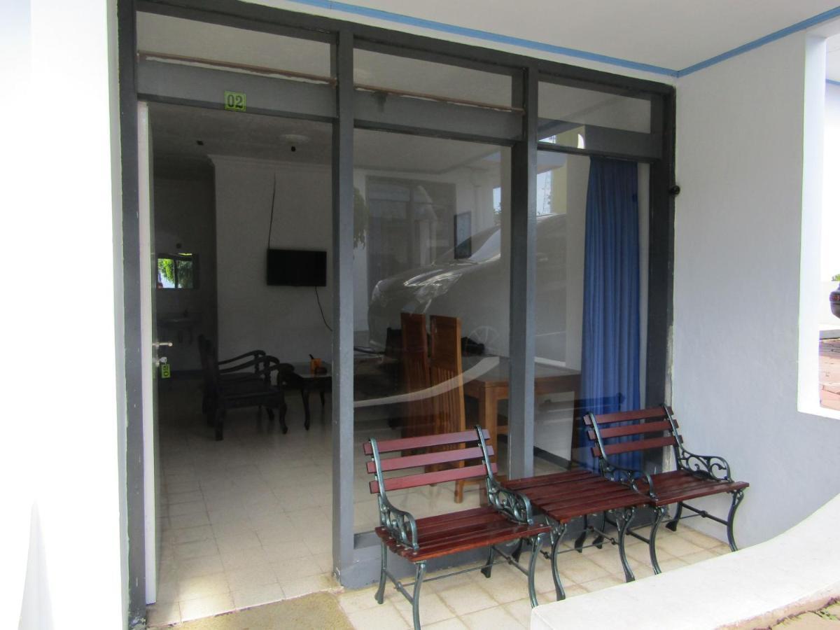 Hotel Pantes Sarangan Kültér fotó