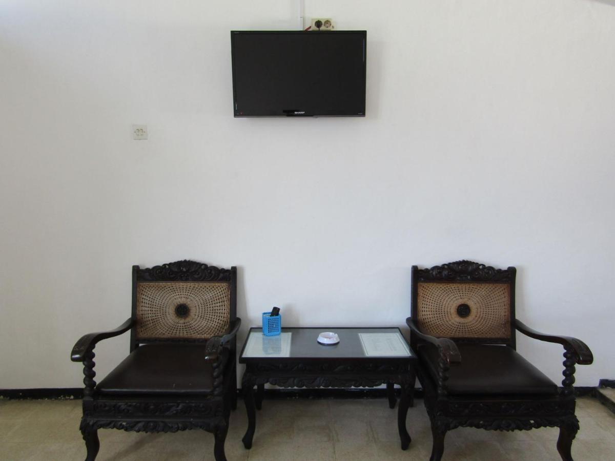 Hotel Pantes Sarangan Kültér fotó