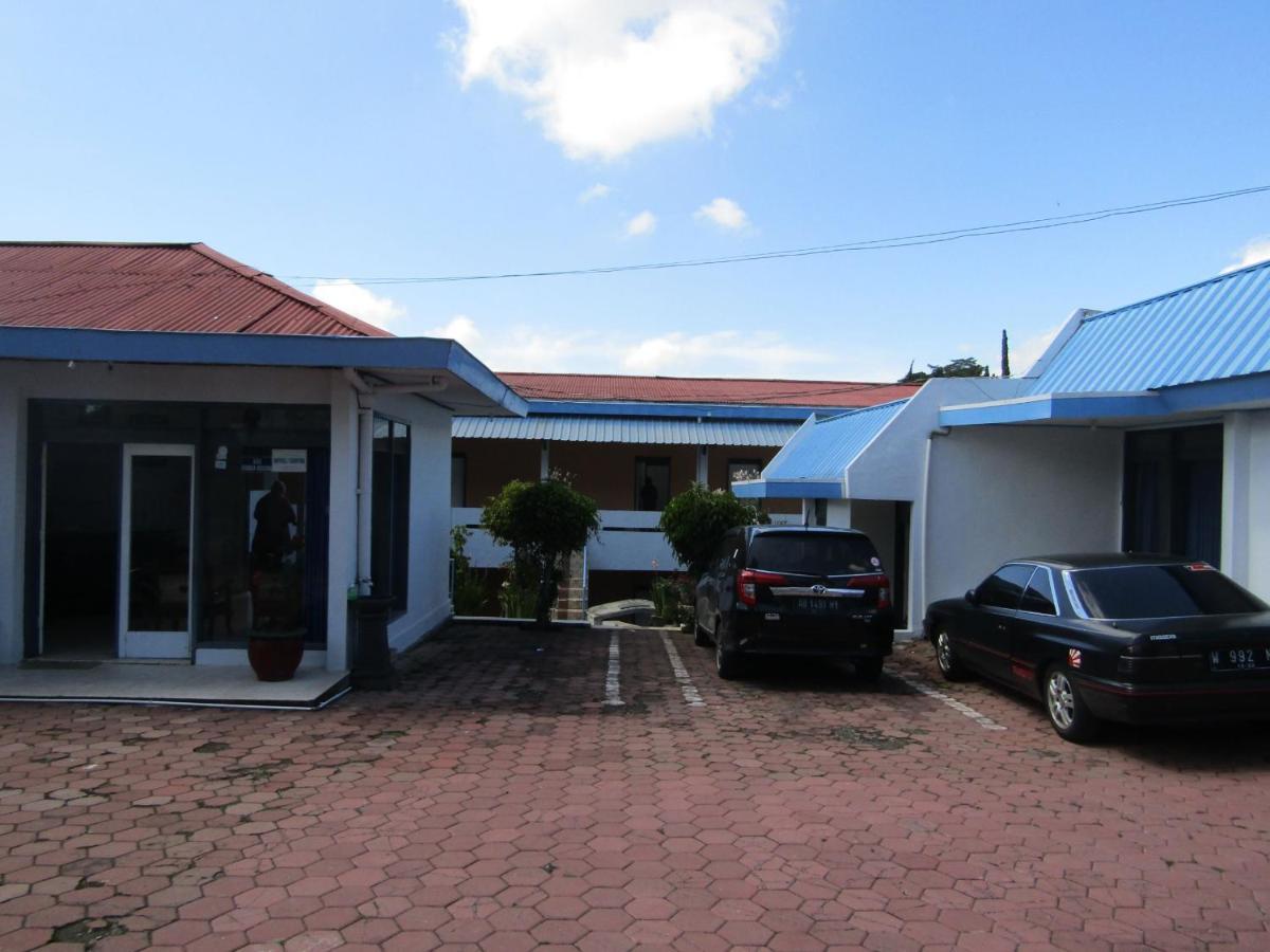 Hotel Pantes Sarangan Kültér fotó