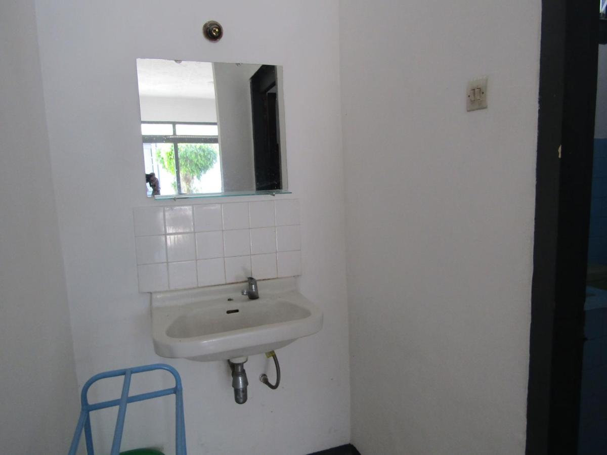 Hotel Pantes Sarangan Kültér fotó
