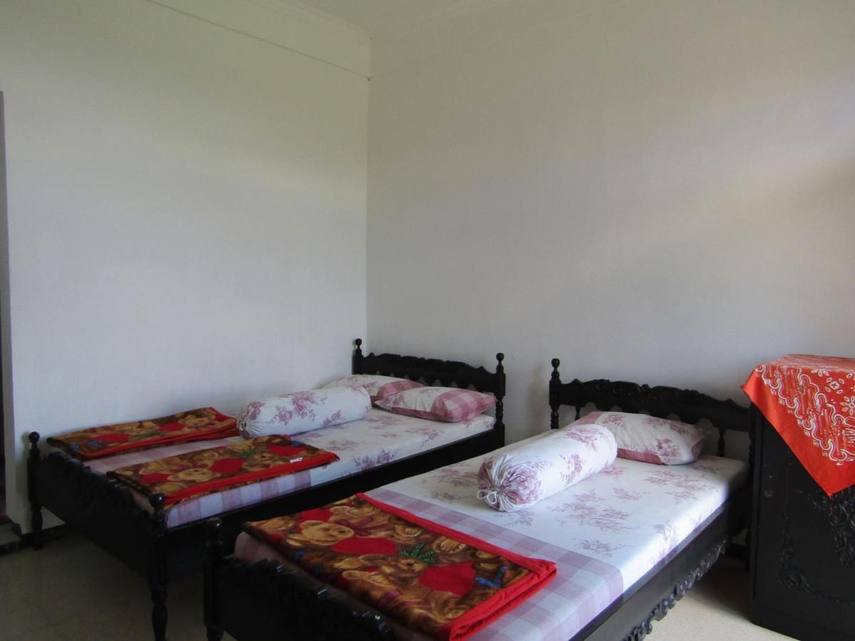 Hotel Pantes Sarangan Kültér fotó