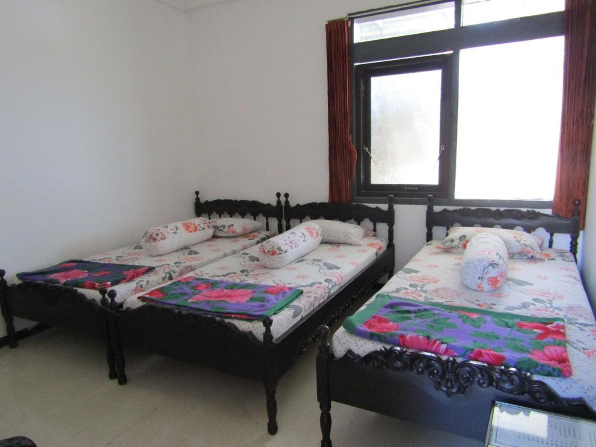 Hotel Pantes Sarangan Kültér fotó